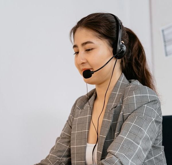 corporate hotline tech service